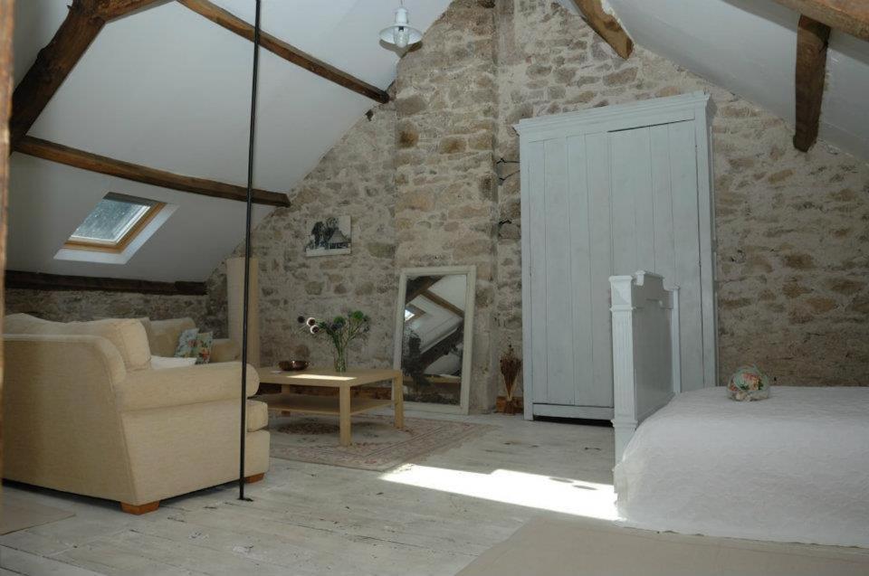 Le Moulin Des Farges Panzió Meymac Kültér fotó