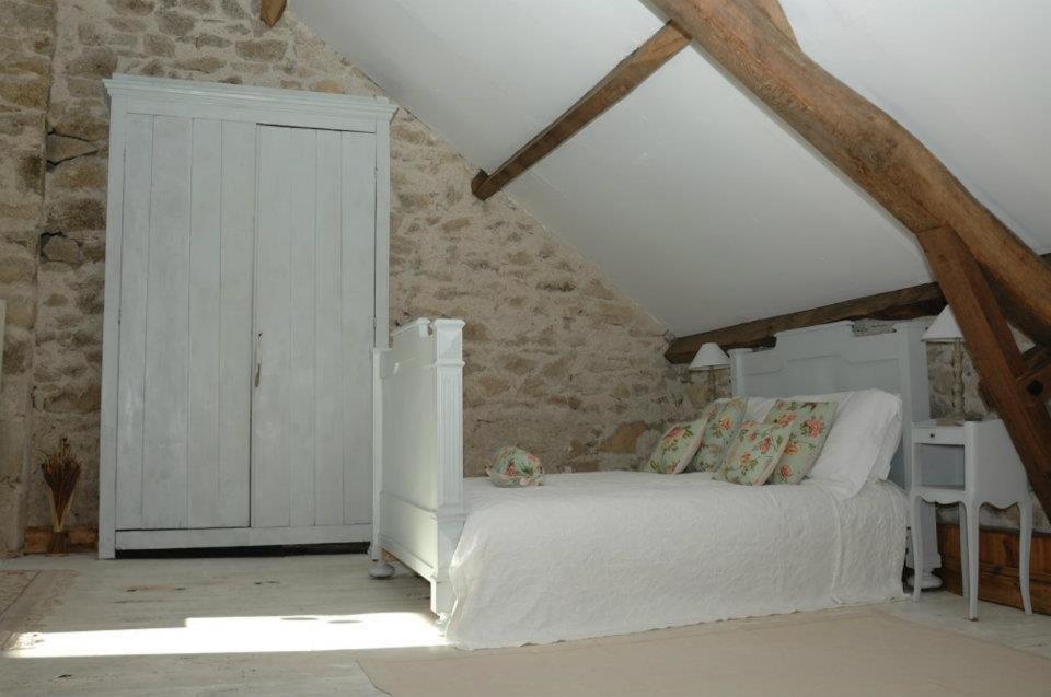 Le Moulin Des Farges Panzió Meymac Kültér fotó